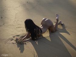 Hiromi-Crazy-Sexy-Beach-Shoot-12-21-37hmm1jovt.jpg