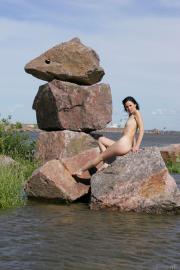 Anais - Girl On The Rocks 09-14-i7jdmje4g5.jpg