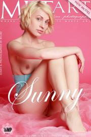  Sunny B - Presenting Sunny (x120)