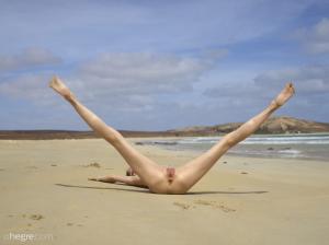 Proserpina - nude beach - x37 - (040923)-l7rbxgha66.jpg