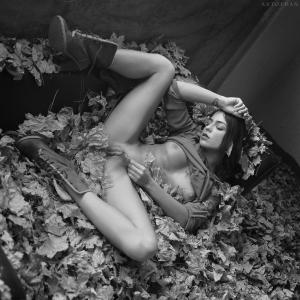 Joy Lamore - Autumn Dreams - x32 - March 19 202...27rfdgc4cx.jpg