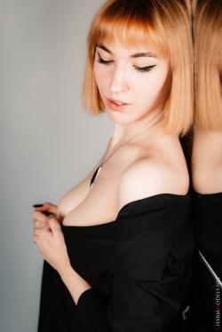 Lily-Mays-Sexy-Redhead-Babe-Lily-Mays-With--t7r67tvkws.jpg