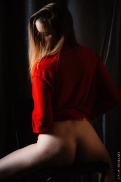 -Sofia-Lady-In-Red-Beautiful-Sofia-Naked-Only-17r68acg3s.jpg