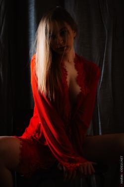 -Sofia-Lady-In-Red-Beautiful-Sofia-Naked-Only-r7r67xseqr.jpg